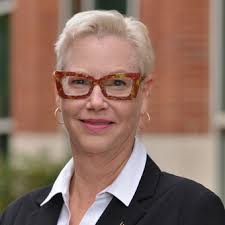 Lucia Reed, Relationship Manager II