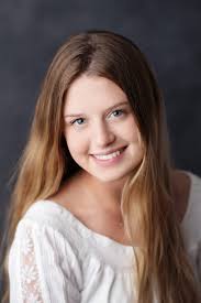 Mason High School is proud to announce Elayna Cady, who is graduating in  the Top Ten% of the Class of 2021. Elayna is the daughter of Brian and Jennifer  Cady. She was