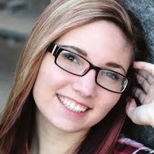 Ellen Bateman's Instagram, Twitter & Facebook