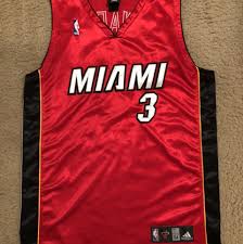 Acho que vai ser o carlos lisboa a correr consigo mesmo do cargo de director das modalidades. Dwyane Wade Miami Heat 3 Alternate Red Nba Adidas Jersey Jerseyave Marketplace