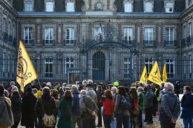 10489 68020 colmar cedex 68000 colmar. Amazon Ou Pas La Mobilisation Contre L Implantation D Un Site De E Commerce Pres De Mulhouse S Amplifie L Humanite