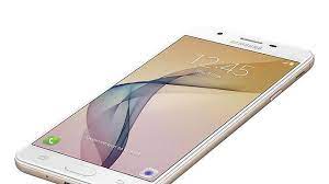 Smartphone samsung galaxy j7 prime hadir dengan desain tipe candybar memiliki dimensi151.5 x 74.9 x 8.1 mm mencapai berat169 g cukup ringan menjadikan pengguna nyaman untuk digenggam dan dimasukkan pada saku. Harga Samsung Galaxy J7 Prime Baru Dan Bekas Smartphone Kelas Menengah Kualitas Premium Tekno Liputan6 Com