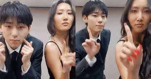 Block B S Zico Promoted His New Upcoming Release Of Any Song By Dancing Alongside Mamamoo S Hwasa And Sending Sparks Flying Everywhere Zico Mamamoo Hwasa