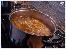 Foudue Chinoise Quel Bon Repas Quoi De Mieux Qu Une Bonne Fondue Pour Recevoir Des Amis Autour D Une Table Conviviale La Cuisiniere A Cooking Recipes Food
