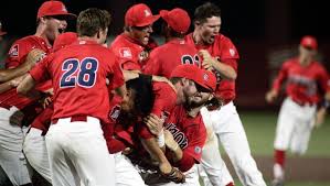 Ncaa officials waited 2 hours, 23 minutes after the scheduled start time to postpone the game. 10 Arizonans In 2016 College World Series