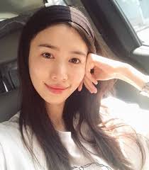 Jin ah reum is a korean top model, advertisement star, and actress. ì§„ì•„ë¦„ì€ ëˆ„êµ¬ ë‚¨ê¶ë¯¼ ì—°ì¸ ë¬´í•œë„ì „ ì¶œì—° ê²½ë ¥ ëª¨ë¸ì¶œì‹  ì—°ì˜ˆ ê¸°ì‚¬ë³¸ë¬¸ í•œìŠ¤ê²½ì œ í•œêµ­ìŠ¤í¬ì¸ ê²½ì œ