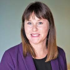 Candace Dowling's Instagram, Twitter & Facebook