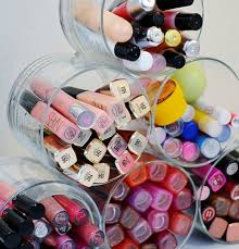 Simply fill the divided areas with your makeup brushes, lipstick, and eye liner. 20 Diy Makeup Storage Ideas Bellatory Fashion And Beauty