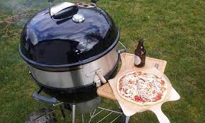 Der perfekte pizzateig braucht große hitze, um zur perfekten pizza zu werden. Pizza Aufsatz Weber Grill Bbq Schmiede