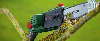 This underscores bosch's ambition to create technology that always serves a purpose: Bosch Home And Garden 06008b3170 Home And Garden Universalchainpole 18 Cordless Telescopic Chainsaw With 18 V Lithium Ion Battery Amazon Co Uk Diy Tools