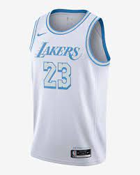 Das neuste lakers trikot ist die city edition, die vor kurzem veröffentlicht wurde. Los Angeles Lakers City Edition Nike Nba Swingman Trikot Nike De