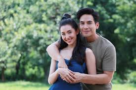 This takes place during his sixth year. Tayang Di Wetv Indonesia Ini Sinopsis Serial Nomor 1 Thailand Deceitful Love Tabloidbintang Com