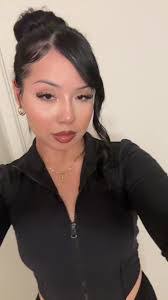 Britney Merrill's Instagram, Twitter & Facebook