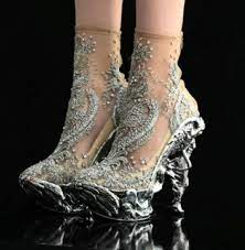 Build your look from the feet up with alexander mcqueen shoes. Alexander Mcqueen Shoes Heels Online Off 65