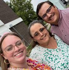 How to slow down eating after bariatric surgery?