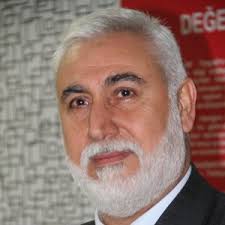 Memduh bayraktaroğlu'nun biyografisi (özgeçmişi), aslen nereli olduğu, eşi ve ailesine ilişkin bilgiler ile yazıları yer almaktadır. Memduh Bayraktaroglu Biyografya