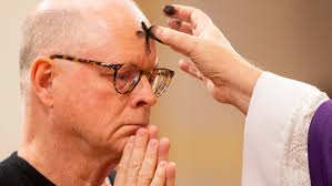 Memphians observe Ash Wednesday at Cathedral of the Immaculate Conception
