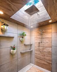 Keberadaan bathub bukan lagi suatu keharusan karena memasang shower jauh lebih praktis. 12 Inspirasi Desain Kamar Mandi Terbuka Ala Hotel Mewah