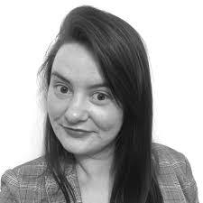 Kate Munro's Instagram, Twitter & Facebook