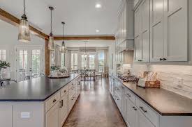However, it is really the combo of colors on the floors and walls that give the total impression, and there is more wall space than floor space. 75 Beautiful Farmhouse Concrete Floor Kitchen Pictures Ideas July 2021 Houzz