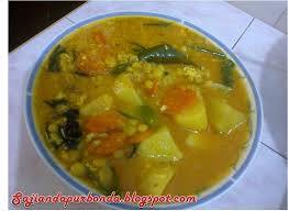 Rotinya kerap min makan kerana lembut, kuning dan sedap. Kitchen Mak Tok Sajian Dapur Bonda Kuah Dal