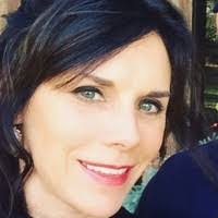 Lara Walden's Instagram, Twitter & Facebook