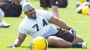 Colon (né le 9 avril 1983 au bronx) est un joueur américain de football américain jouant au willie colon est sélectionné au quatrième tour du draft de la nfl de 2006 par les steelers de. Willie Colon Signs One Year Deal