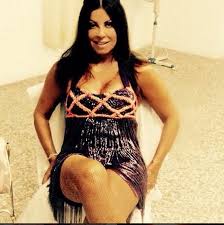 Η απόλυτη λαϊκή ερμηνεύτρια, άντζελα δημητρίου μπαίνει σήμερα στο house of fame για να δώσει χρήσιμες συμβουλές στη βένια που ερμηνεύει ένα δικό της τραγούδι. Antzela Dhmhtrioy Oi Se3i Pozes Sto Instagram Usay Gr