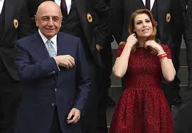 Il simbolo → indica un trasferimento in prestito. Milan Scintille Fra Galliani E Barbara Obbligo Provare A Andare In Champions Goal Com