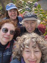 Post-thanksgiving pole took me, Bob, Nancy and Georgia to Historic Oakland  Cemetery. I was especially happy to visit Margaret Mitchell's grave.  Wonderful sunny and breezy 1 hour pole visiting the quick and