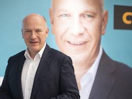 Konsequenzen aus Silvesternacht: Berliner CDU will mindestens ein halbes  Jahr Haft für Angriffe auf Polizei und Feuerwehr