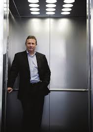 3-5 131411 Mainfreight AR 08 Cover.indd