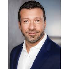 No harm in looking a little GQ in your profile photo Featured headshot  clients: Andrew Dahlberg, Marketer John Dudek, Settlement Consultant David  Mathias, Lifetime Advisors Yihnew Eshetu, AI Engineer Jason Arseneault,  Actor