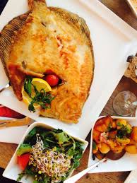 Gut Essen Im Gosch Restaurant In List Auf Sylt Babysteinbutt Mit Beilage Food Fine Food Turkey
