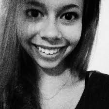 Alejandra Torres✨ (@alejandraaxo)