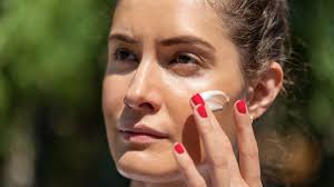 Å bli solbrent gjør veldig vondt. Blitt Solbrent Slik Redder Du Huden Skinsecret No