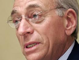 DuPont adds two new directors; rebuffs activist Peltz