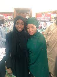 Ɗaya daga cikin yayan malamin, suhaila ibrahim, ita ce ta faɗi haka a wata fira da tayi da kafar watsa labarai ta bbc. Mama Paul The Tech Bro And Animator On Twitter My Crying Face And Suhaila Ibrahim El Zakzaky Beautiful Strong Woman She Is Everything You Want Your Daughter To Be