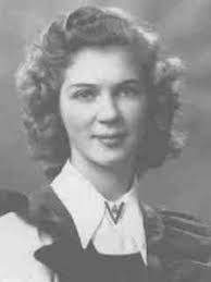 Evelyn Clausen's Instagram, Twitter & Facebook