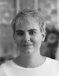 Tania Mackenzie's Instagram, Twitter & Facebook