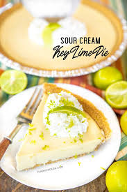 Sour Cream Key Lime Pie To Die For Delicious So Simple And It Tastes Amazing We Made Two Of These Pies In In 2020 Key Lime Pie Easy Sour Cream Best
