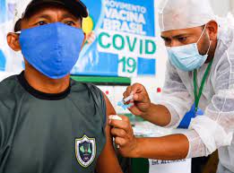 Development is compressed in time, applying the extensive knowledge on. Manaus Interrompe Vacinacao De Profissionais Da Saude Contra Covid 19 Poder360