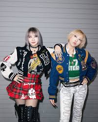 2NE1