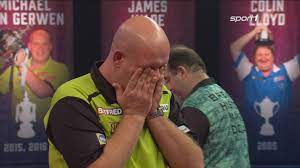 Maybe you would like to learn more about one of these? Darts World Matchplay Michael Van Gerwen Schlagt Brendan Dolan Knapp Mit 10 7