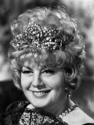 A Winters & Harrington Holiday: Whoever Slew Auntie Roo?