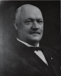 Leonard Crump's Instagram, Twitter & Facebook