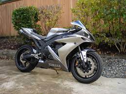 Jessica Yamaha Yzf R1 2004