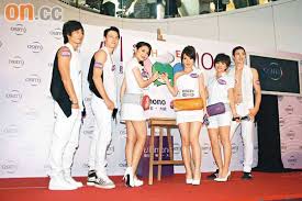 S.H.E三圍晒冷Hebe加送白底- 東方日報