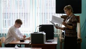 Subiectele și baremele de la definitivat 2018 au fost publicate de ministerul educației. Definitivat 2019 Subiecte Èi Barem Cum AratÄ Subiectele Pentru InvÄÈÄtori Educatori Èi Profesori