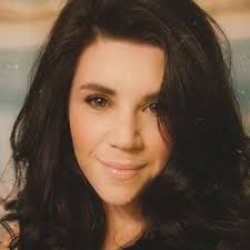 Nadia Black (@TheNadiaBlack)